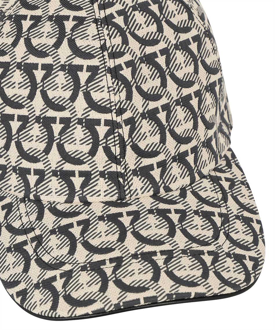 Salvatore Ferragamo 560678 GANCINI BASEBALL Cappello Beige