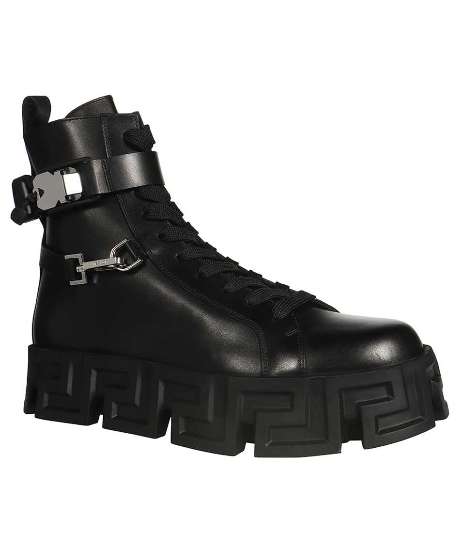 greca labyrinth boots