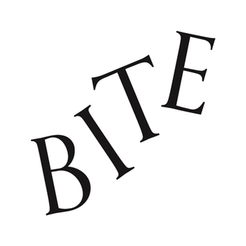 <p>Nato da un profondo rispetto per l'ecologia, l'arte e l'artigianato, BITE (acronimo di By Independent Thinkers for Environmental progress) è un marchio di nicchia e all'avanguardia per donna che incarna una nuova visione del lusso.</p>

<p>Co-fondato dal duo svedese Veronika Kant e William Lundgren, il marchio si ispira alla bellezza primordiale delle remote terre selvagge del nord della Svezia attraverso un design progressista, fondendo pura eleganza e audacia con un profondo rispetto per il mondo naturale.</p>

<p>Ancorato a un minimalismo espressivo, BITE plasma un'espressione contemporanea di femminilità, con un'estetica di design distintiva e look sereni e sofisticati che costituiscono una dichiarazione di stile sottile ma incisiva.</p>

<p>Dinamico e indipendente, il marchio è animato da un approccio determinato ma discreto alla produzione di abbigliamento eco-consapevole. Un guardaroba dal design lento, composto da classici versatili in fibre organiche naturali, si evolve poeticamente stagione dopo stagione, integrando un approccio contemplativo e artistico che trascende generazioni e tendenze.</p>

<p>Con un profondo rispetto per ogni forma di vita, BITE offre creazioni che risuonano in modo sublime e delicato, mettendo sempre la bellezza al primo posto.</p>
